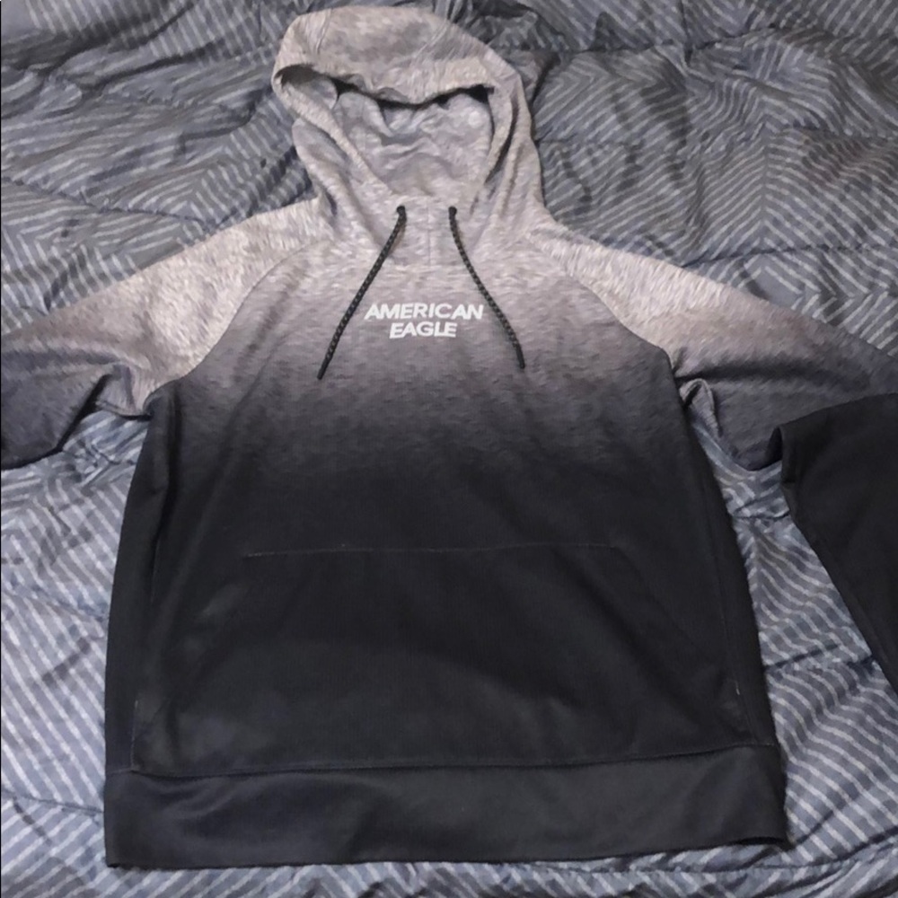 American eagle sweatshirt